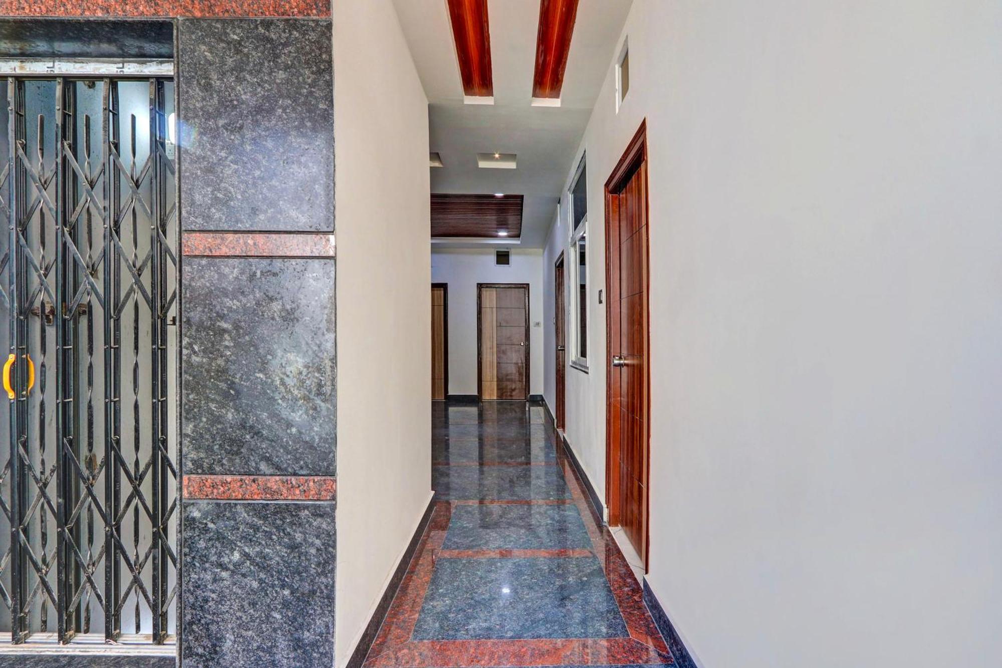 Super Collection O Gachibowli Phase 2 Near Isb Hotel Bagian luar foto