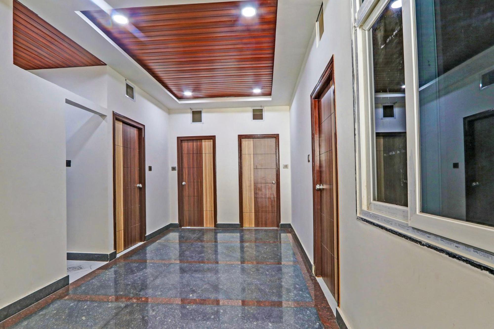 Super Collection O Gachibowli Phase 2 Near Isb Hotel Bagian luar foto